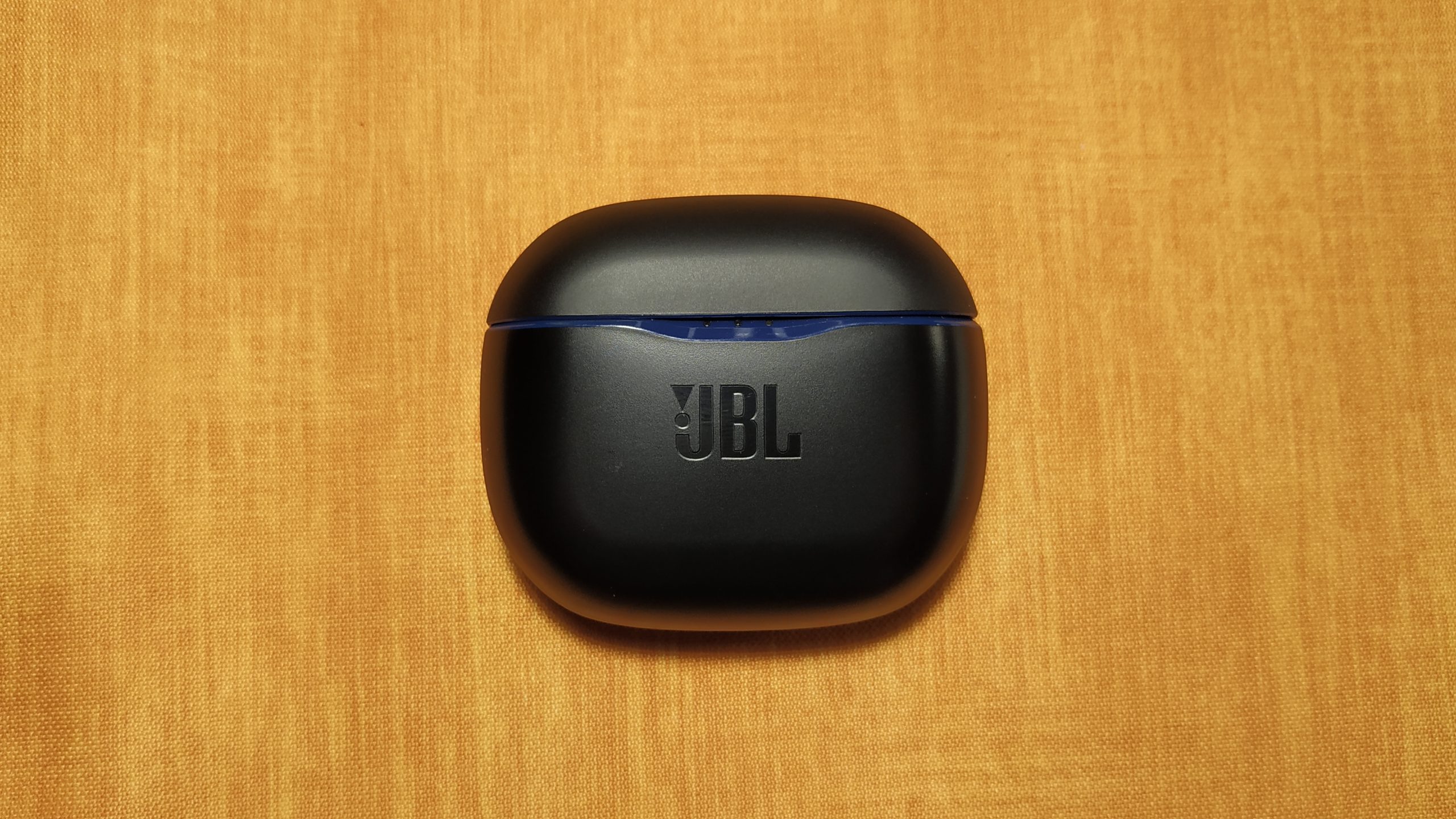 Обзор беспроводной гарнитуры JBL TUNE 125 TWS9