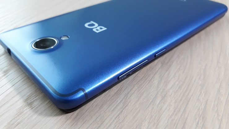 Обзор BQ-5001L: самый доступный смартфон с NFC15
