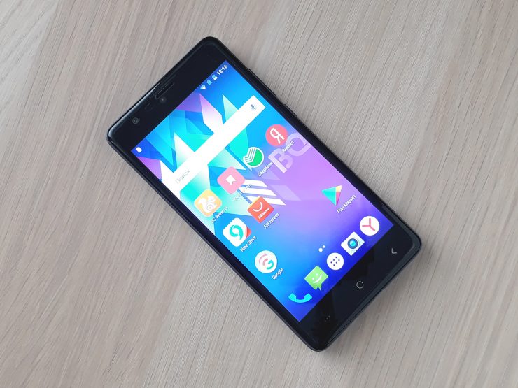Обзор BQ-5001L Contact: самый доступный смартфон с NFC7