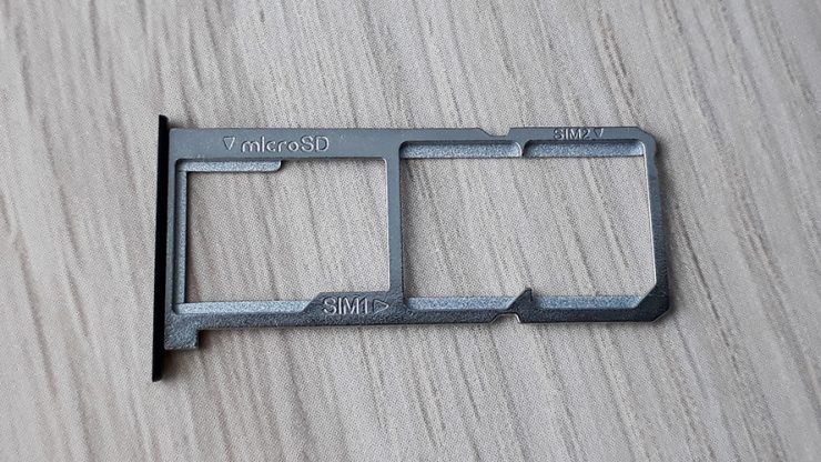 Обзор BQ-5700L Space X: только космос
