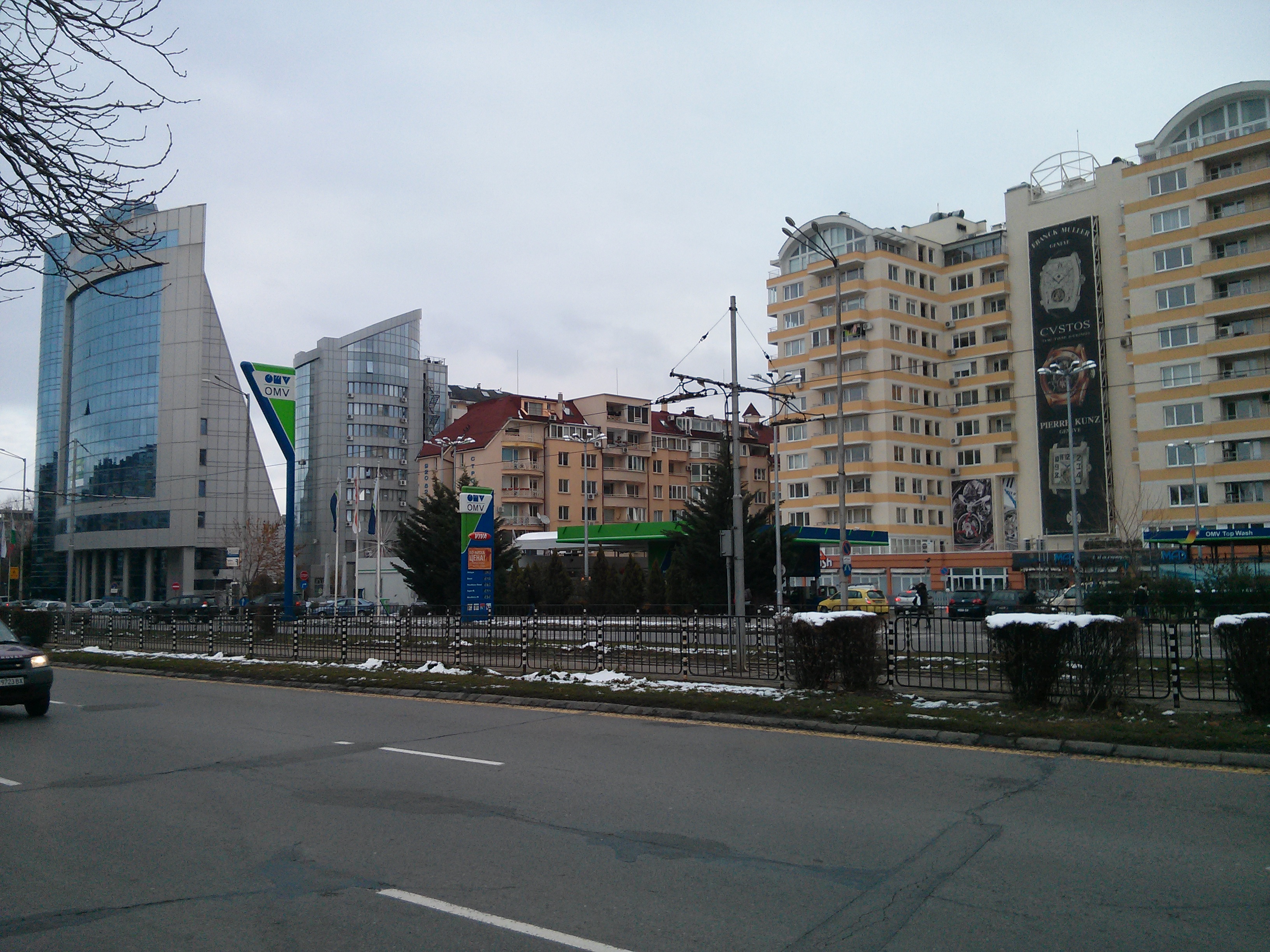 Фотография 1 сделана с помощью Google Nexus 4