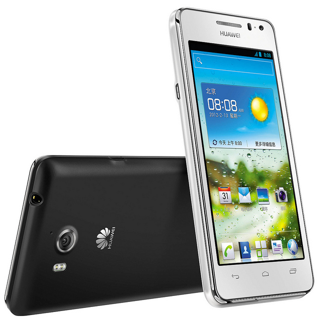 Huawei Ascend G600: с двух сторон