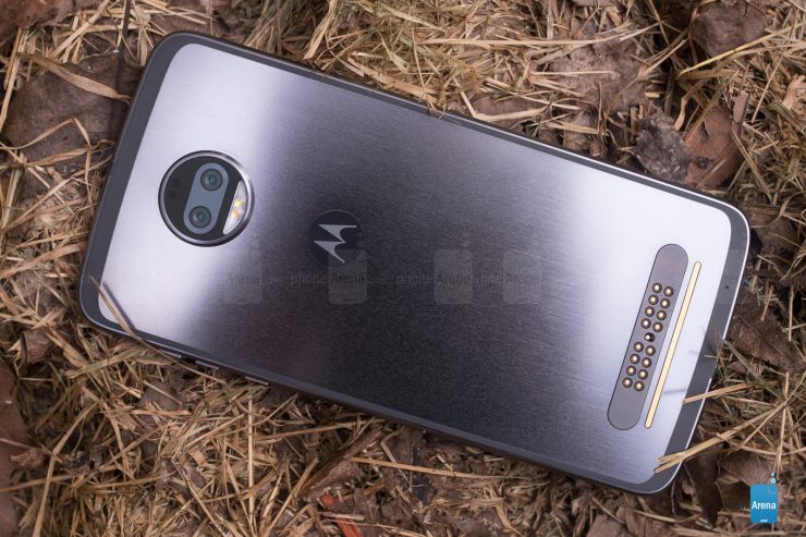 Обзор Moto Z2 Force13