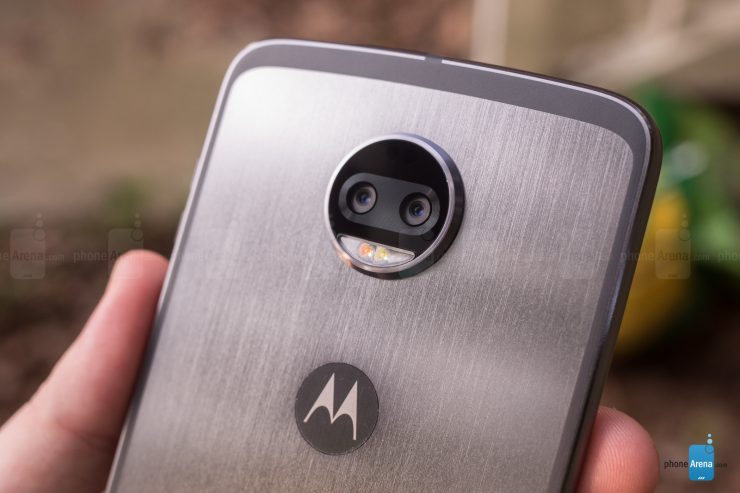 Обзор Moto Z2 Force15
