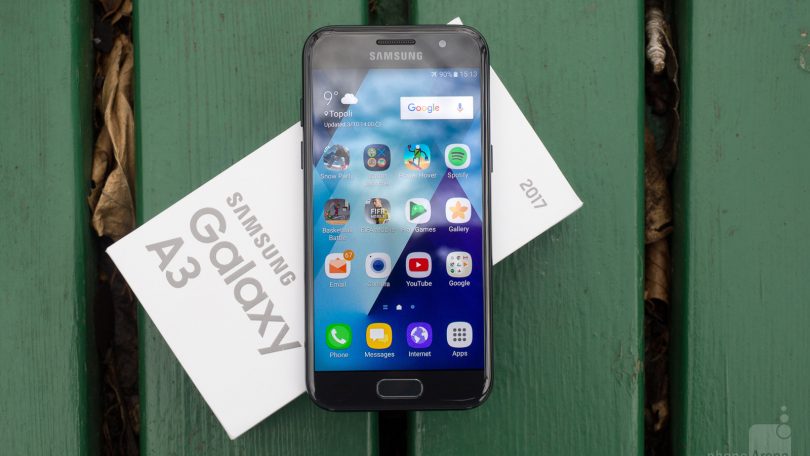 Обзор Samsung Galaxy A3 (2017) 1