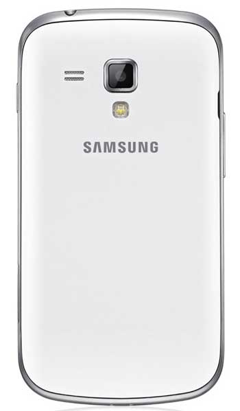 Samsung Galaxy S Duos: задняя часть смартфона