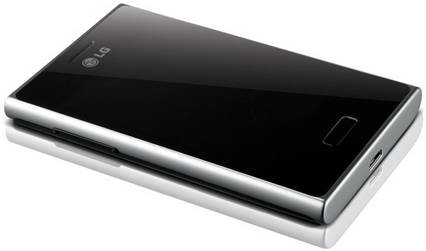 Смартфон LG Optimus L3